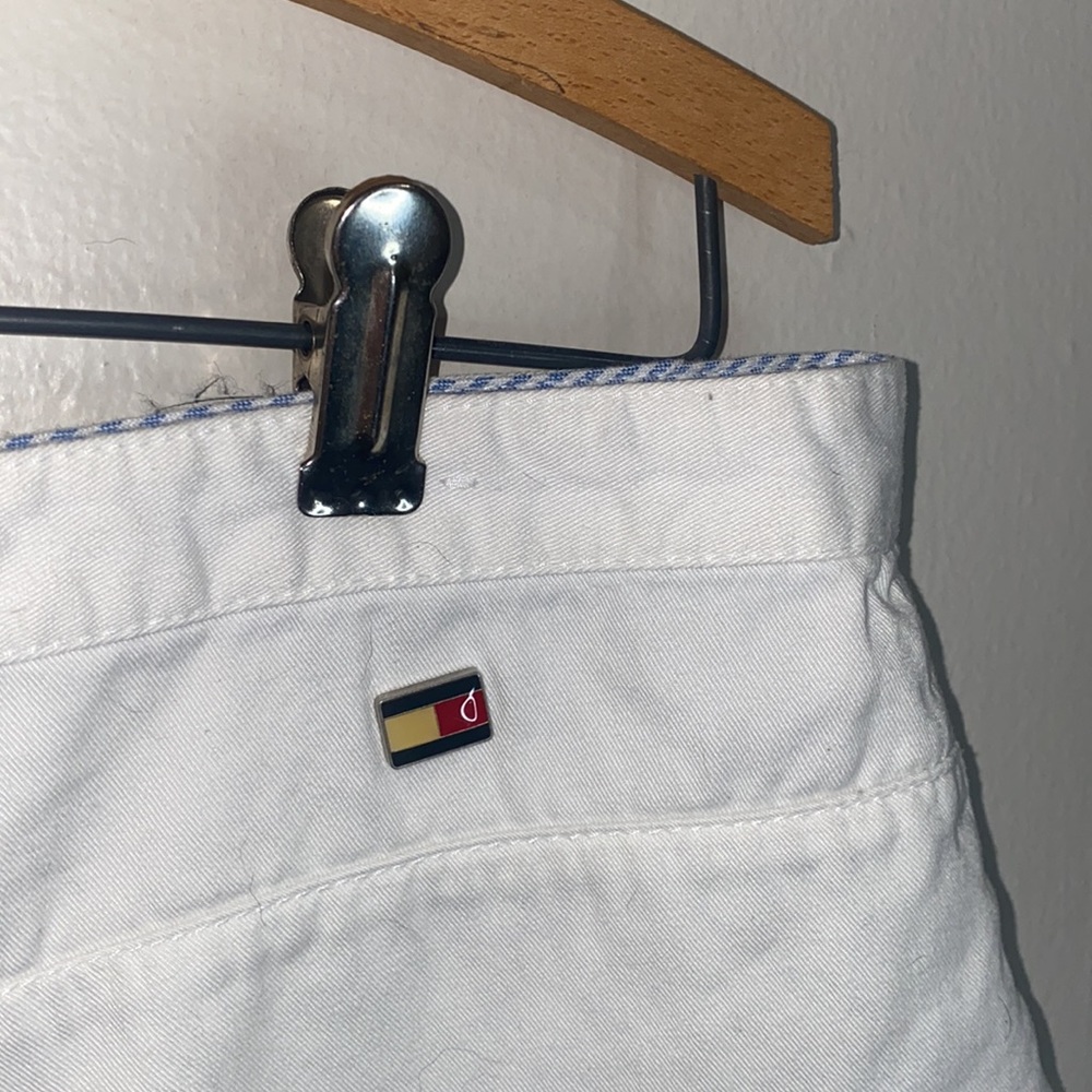 🎱Vintage 00” Tommy Hilfiger shorts Size 16! - Picture 11 of 11